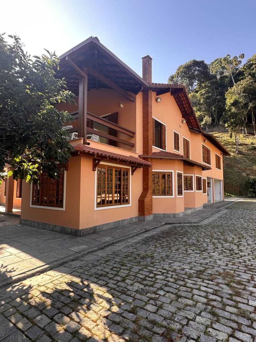 Casa Alto Padrão - Venda - Albuquerque - Teresópolis - RJ